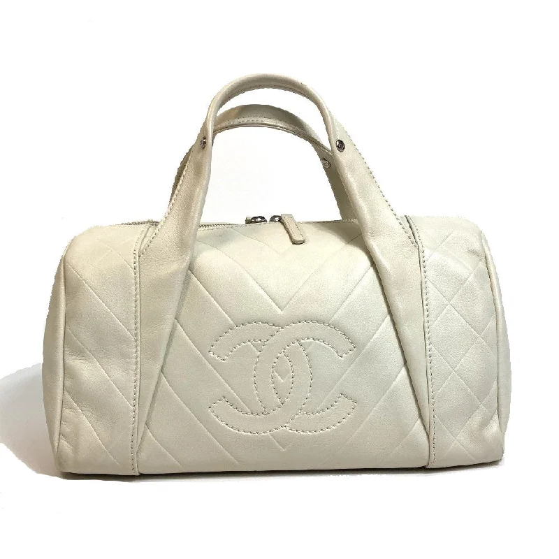 CHANEL Boston Duffel bag A30899 leather Ivory CCCOCO Mark Chevron Vstitch Women Used Authentic CHANEL Boston Duffel bag A30899 leather Ivory CCCOCO Mark Chevron Vstitch Women Used Authentic