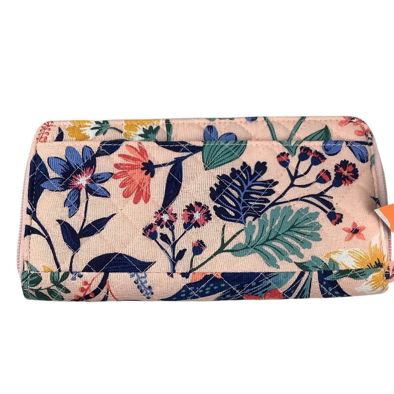 Wallet By Vera Bradley  Size: Medium