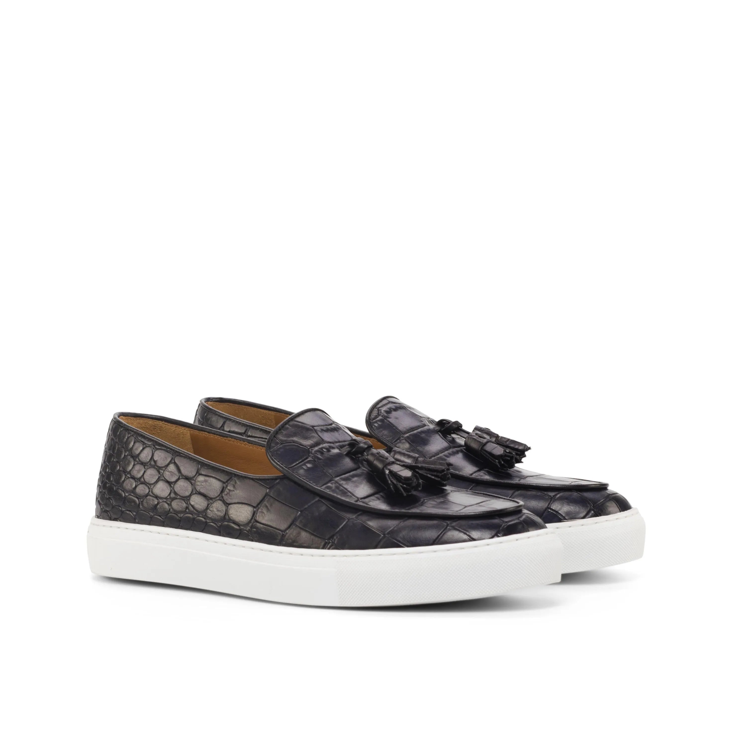Xevia Belgian Monk Sneaker