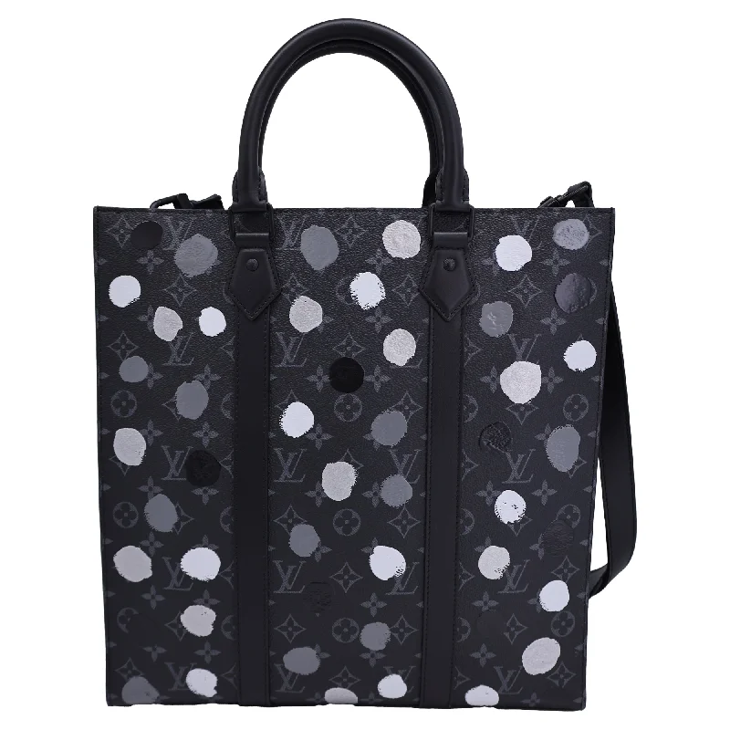 Louis Vuitton x Yayoi Kusama Monogram Eclipse Infinity Dots Sac Plat in Black Canvas Louis Vuitton x Yayoi Kusama Monogram Eclipse Infinity Dots Sac Plat in Black Canvas